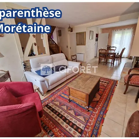 La Parenthese Moretaine Holiday home